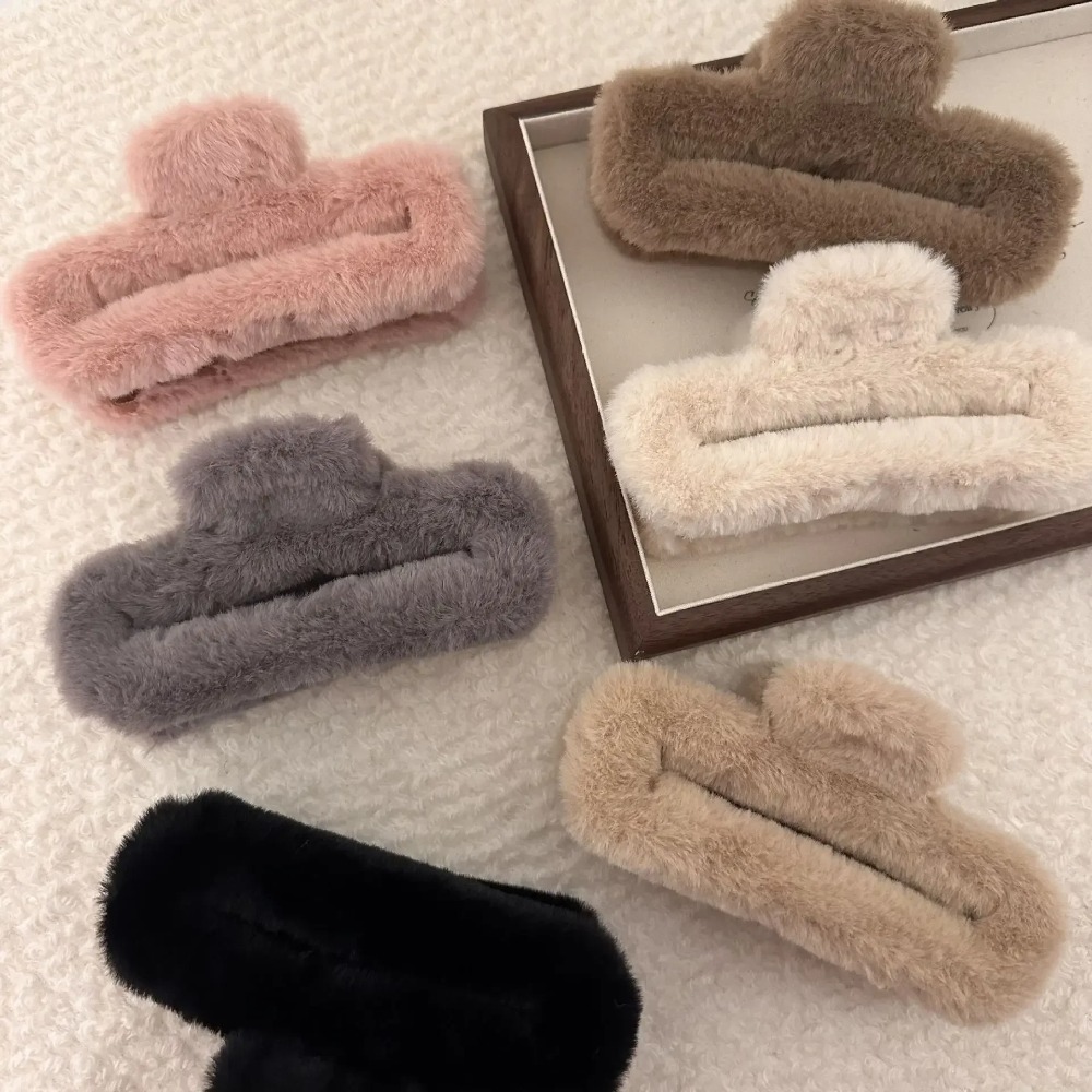 Winter Fluffy Plush Faux Fur B - огляд і ціна Hair Clip Claw Large