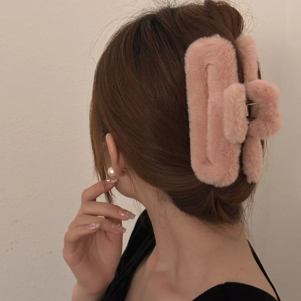 Winter Fluffy Plush Faux Fur B - огляд і ціна Hair Clip Claw Large